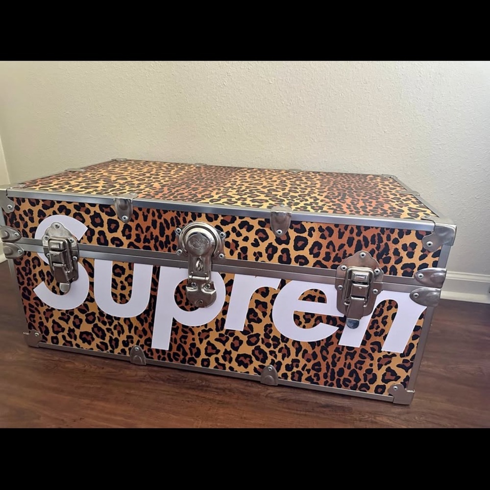 Supreme Leopard Pattern Storage Trunk